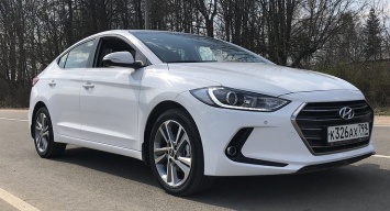 В России резко подорожали седаны Hyundai Solaris и Elantra