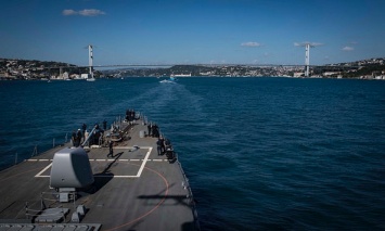 Эсминец США "Carney" прибыл в Батуми через 11 дней после входа в Черном море