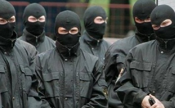 Дома крымских татар окружили люди в масках, жители в ожидании худшего: что происходит