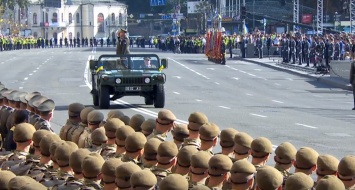 В Киеве стартовал парад ко Дню независимости