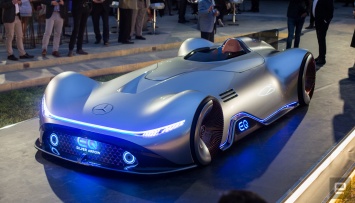Mercedes представила концепт спортивного электромобиля в стиле довоенной эпохи