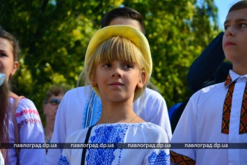 Вышиванки и песни: в Павлограде отмечают День независимости Украины (ФОТО)