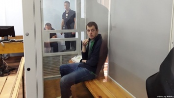 Подозреваемый в шпионаже белорус надеется на обмен на украинского журналиста Шаройко