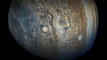 Рост молодого Юпитера оказался многоступенчатым