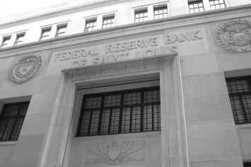 "Биткоин крутой!" - Федеральный резервный банк США