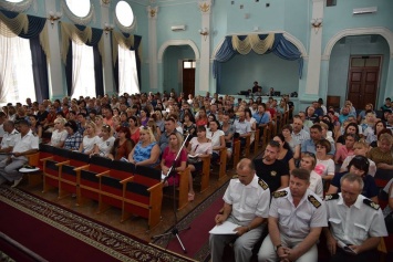 В ХГМА встретили новое пополнение Морского колледжа