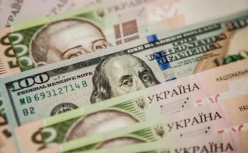 Финансовая дыра, валюты не хватит: эксперты рассказали, что будет с гривной осенью