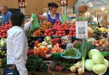 Овощи за биткоин. В Украине впервые запустили оплату криптовалютами на рынке