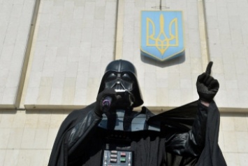 Жители Одессы требуют оштрафовать Дарта Вейдера