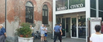 В Италии полячка с ножом напала на прохожих, одного убила, и еще трех ранила