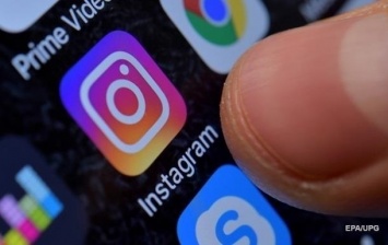 В работе Facebook и Instagram произошел сбой