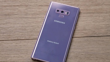 Samsung сдалась. Компания позволит отключить кнопку Bixby на Note 9