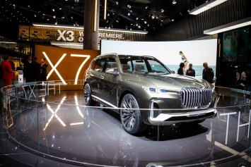 BMW анонсировал премьеру серийного кроссовера X7?