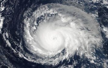 В США набирает силу мощный ураган "Флоренс"