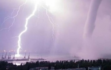 На Крым обрушился мощный ураган