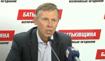 Соболев: Штабисты Порошенко пытаются дискредитировать Тимошенко по инструкциям Манафорта