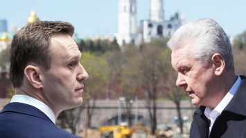В Москве в штабе Навального задержаны восемь человек