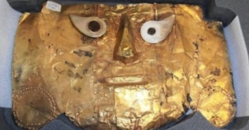 Германия, после 20-и лет волокиты, вернула Перу бесценную золотую маску (фото)