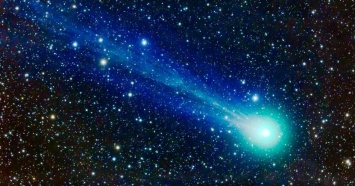 Уже в понедельник: мимо Земли пролетит комета с диаметром ядра всего 2 км, но ее будет видно