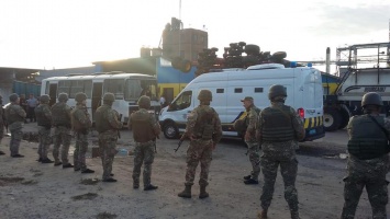 Рейдерский захват на Харьковщине: полиция задержала 50 "титушек"
