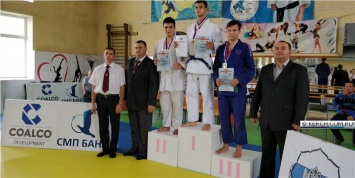 Керчане заняли призовые места на турнире по дзюдо в Феодосии