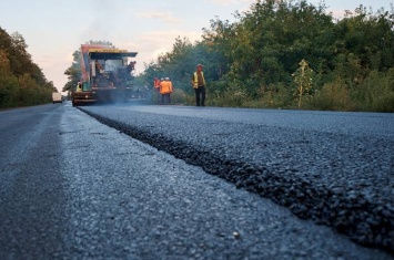 В Донецкой области ремонтируют дорогу, идущую в обход оккупированной территории