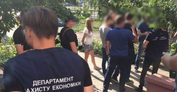 За взятку в 64,5 тыс. грн киевского чиновника приговорили к штрафу в 25,5 тысяч