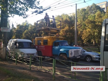 Николаев застыл в пробках: аварии и порыв контактной сети троллейбусов