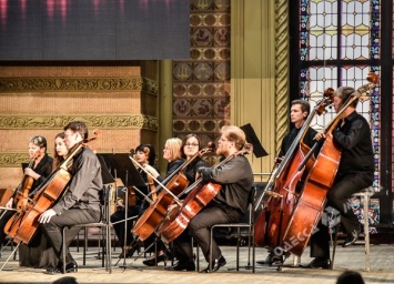 В филармонии стартовал фестиваль «Золотые скрипки Одессы» (фото)