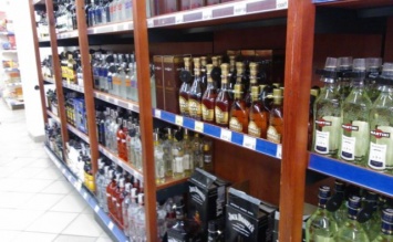 Придется покупать днем: в Киеве запретили ночную продажу алкоголя, утром тоже нельзя