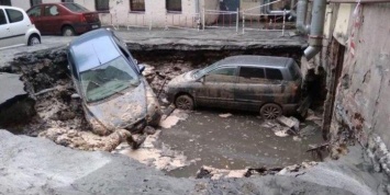 В петербургском кафе прорвало трубопровод, два человека погибли