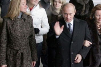 Как живут дочери Путина: журналисты рассекретили «семейное дело»