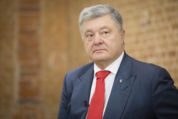 Порошенко прокомментировал паспортный скандал с Венгрией