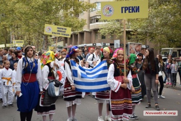 Фестиваль национальностей в Николаеве завершился «городком дружбы» и торжественным парадом по Соборной
