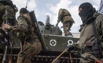На Донбассе двое пьяных боевиков сожгли боевой танк, - блогер