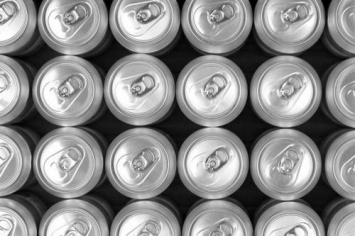 «Поможем Дерипаске»: Минпромторг предлагает вернуть «ночное пиво»
