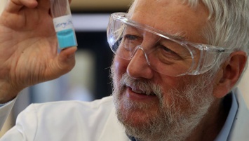 Химический первач: зачем ученые превращают воздух в спирт