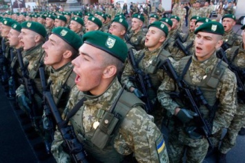 Рада ввела военное приветствие "Слава Украине"