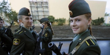 Российская армия отказывается от пилоток и шапок-ушанок