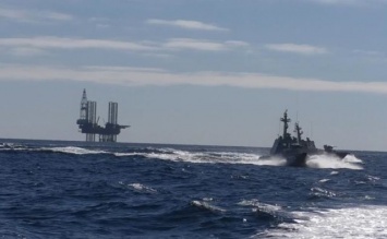 ВСУ наращивают силы в Азовском море, готовятся флот и авиация: Турчинов сделал громкое заявление