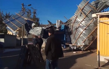 В Кропивницком на рынке рухнула крыша