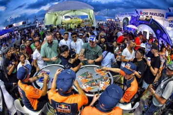Почти 40000 человек посетили автограф-сессии MotoGP в Тайланде