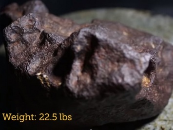 В США мужчина десятилетиями подпирал дверь метеоритом стоимостью $100 тыс