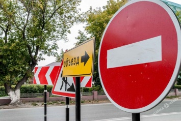 Водителей предупреждают: на дорогах Одессы продолжаются ремонтные работы (адреса)