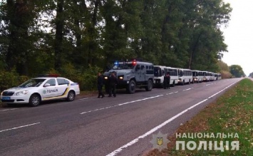 Масштабное ЧП на военном арсенале. Столичные полицейские эвакуируют население