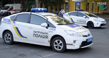 В Херсонской и Николаевской областях ввели план «Сирена» - преступники вооружены и уже расстреляли автомобиль с людьми