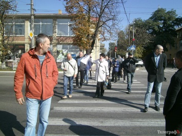 В Кременчуге протестующие перекрывали въезд на мост через Днепр