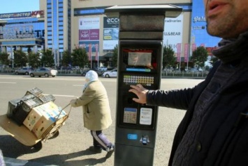 Воронеж: Разозленные жители массово ломают знаки платной парковки