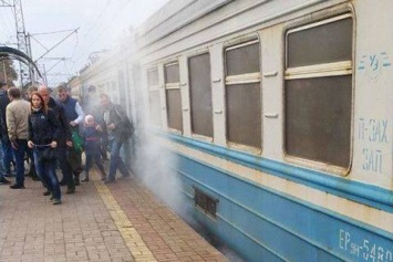 В Боярке произошло задымление электрички Мироновка - Киев