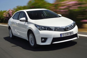 Автомобили Toyota стали дороже на 11 000 - 49 000 рублей